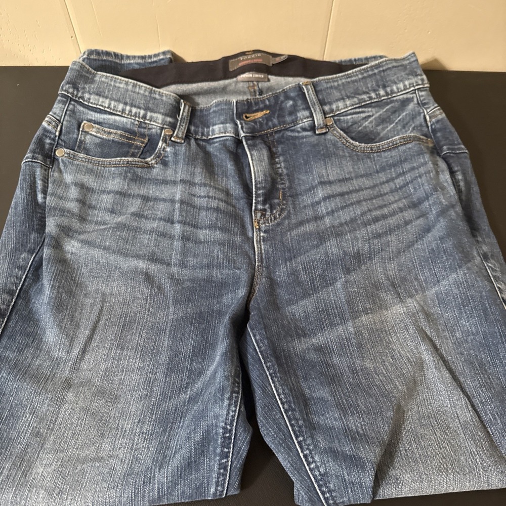 TORRID denim first at fit Stretch, Bombshell Skinny Jeans womens Size 16 R